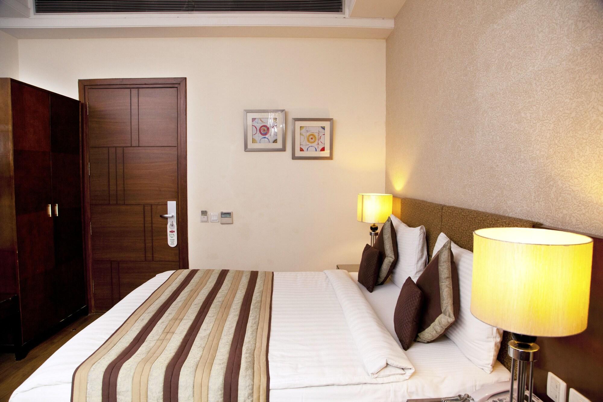alpina hotel spyur